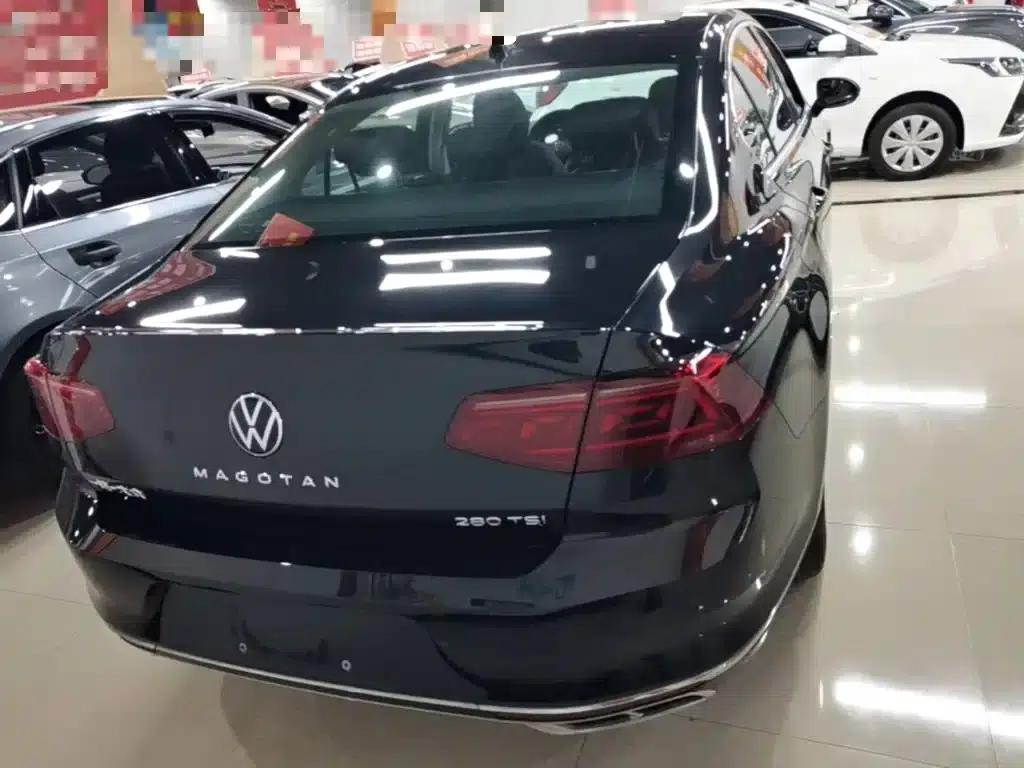 Volkswagen Magotan 2023 2 Millionth Unit Commemorative Edition 280TSI DSG Comfort Model — миниатюра 4