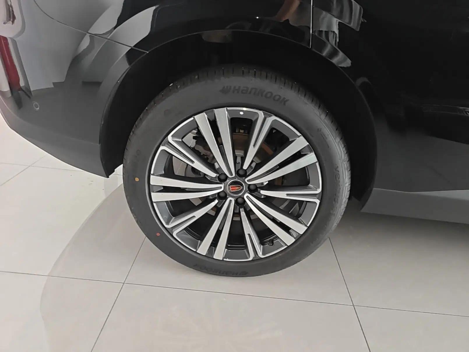 Hongqi HS6 PHEV 2026 240 Smart Hybrid Version — миниатюра 11