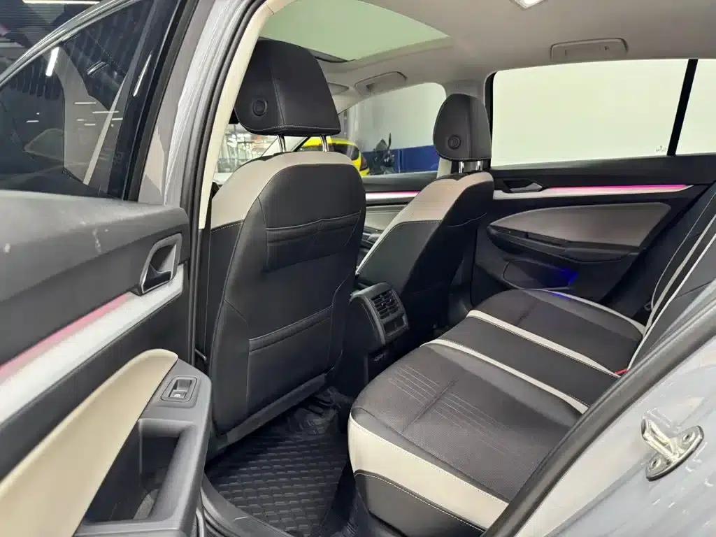 2021 Golf 280TSI DSG 30th Anniversary Edition — миниатюра 8