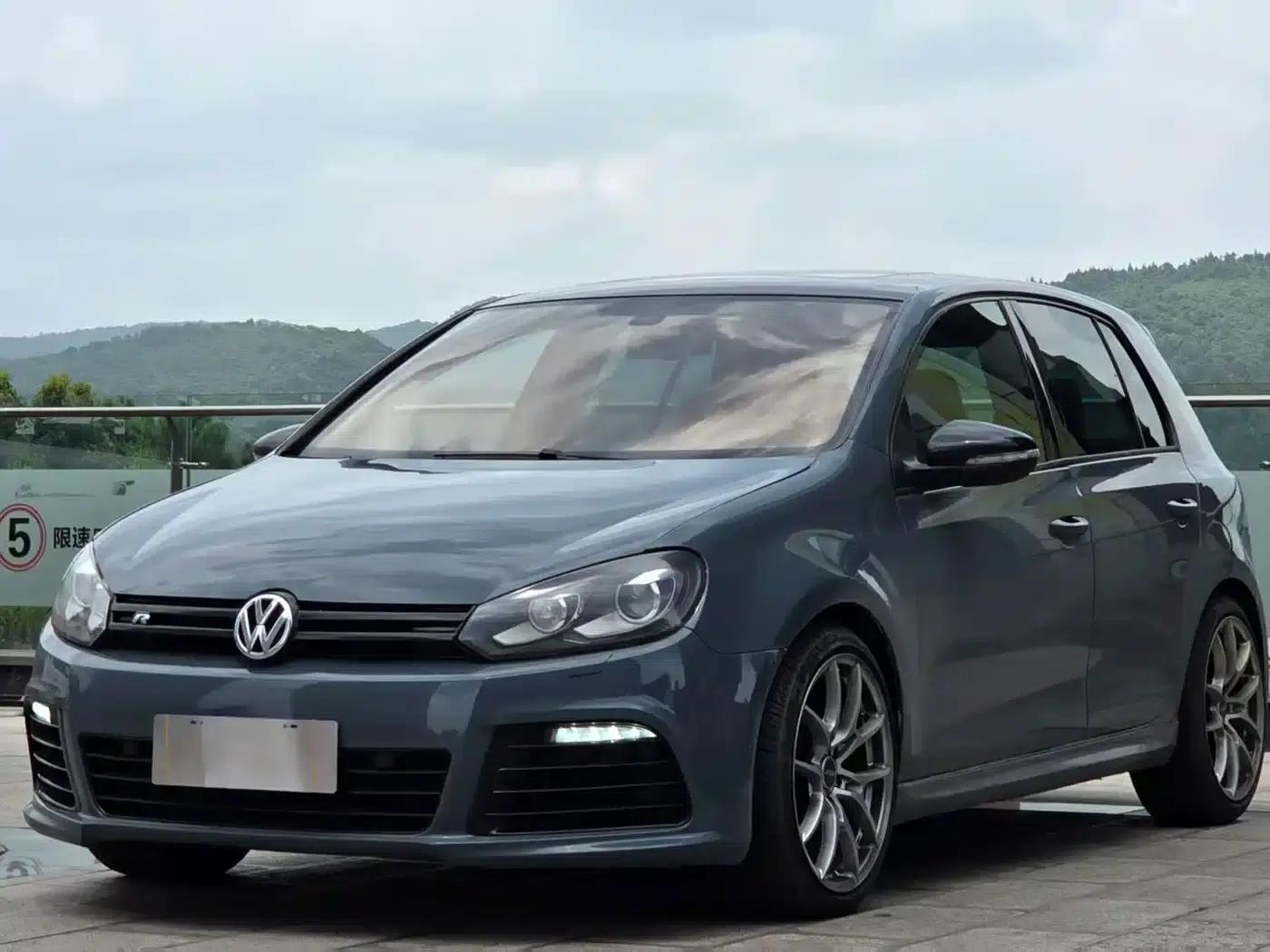 2011 Golf 2.0TSI R (Imported) — миниатюра 1