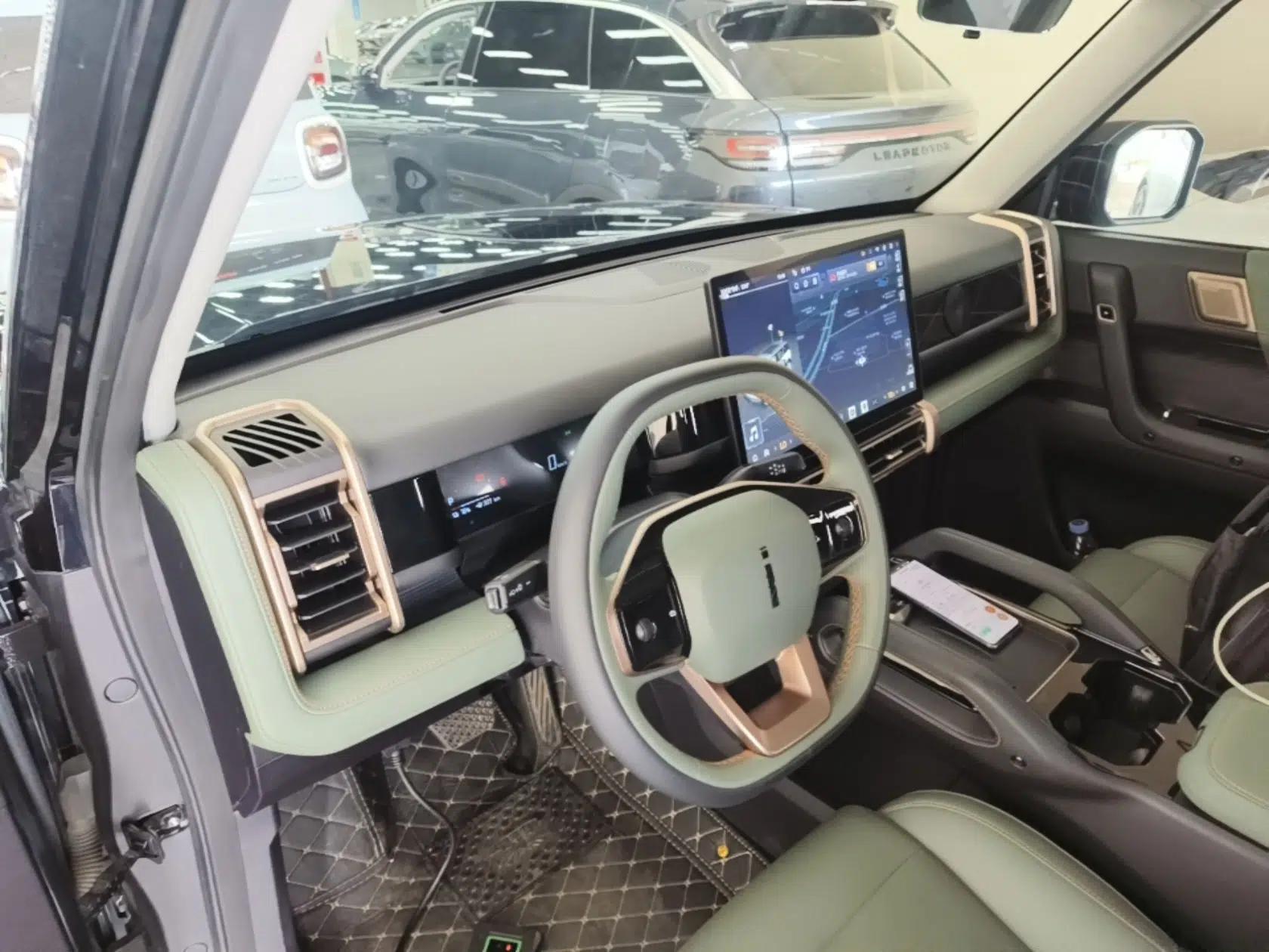 iCAR 03 2024 501km Two-Wheel Drive Long-Range Version — миниатюра 17