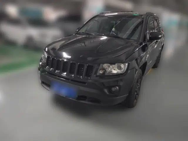 Jeep Compass 2013 2.0L two-wheel drive luxury version