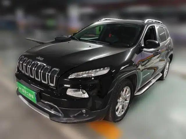 Jeep Cherokee 2017 2.0L Superior Edition