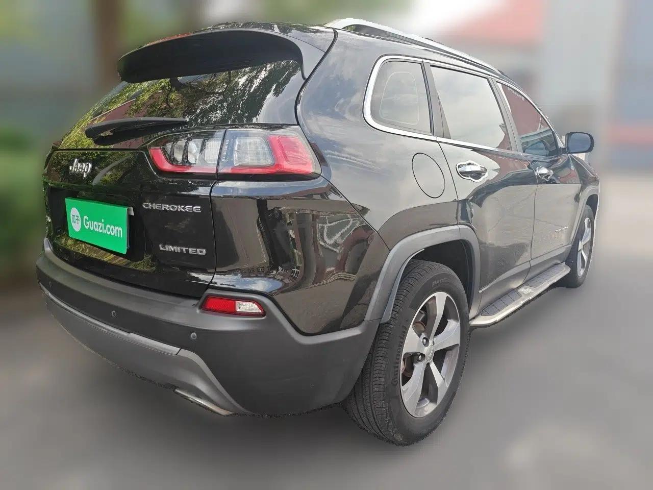 Jeep Cherokee 2019 2.0T Four-Wheel Drive Exploration Edition + Autonomous Driving Smart Package China V — миниатюра 4