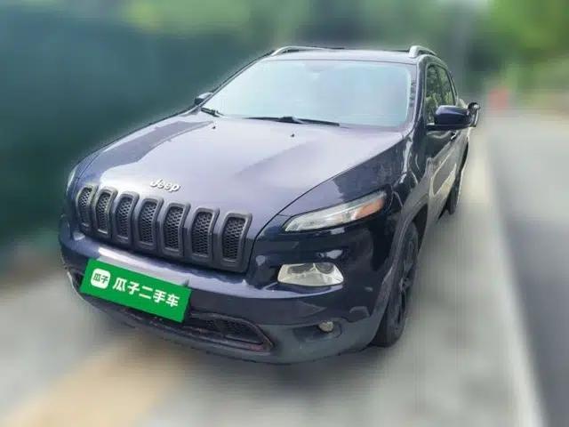 Jeep Cherokee 2017 2.0L Superior Edition