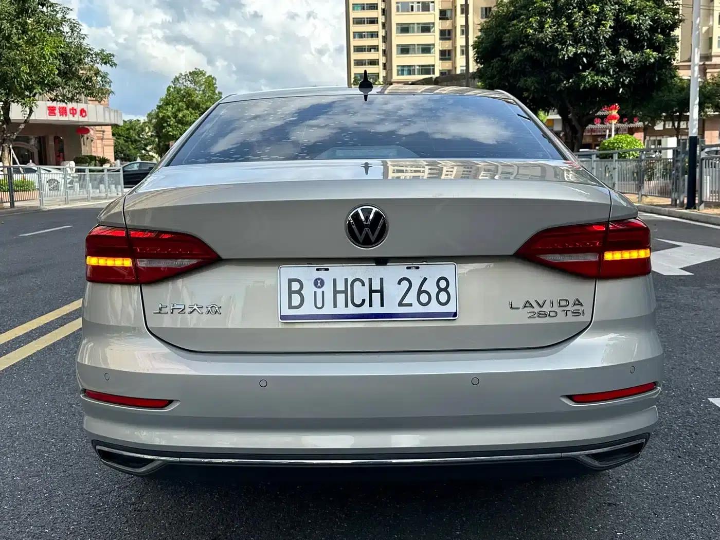 2021 Volkswagen Lavida 280TSI DSG Comfort Edition — миниатюра 5