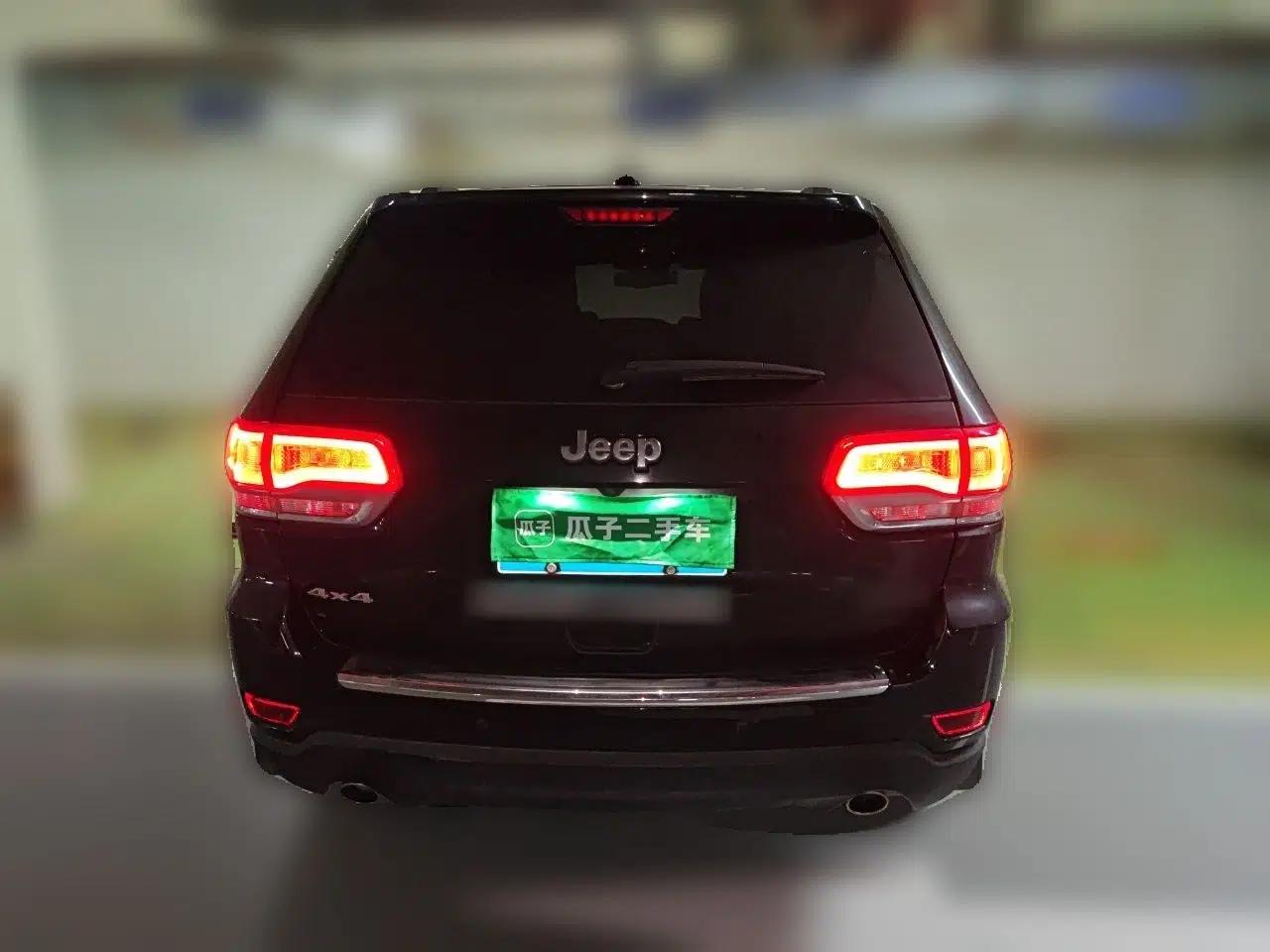 Jeep Grand Cherokee 2014 3.6L Elite Navigation Edition — миниатюра 5