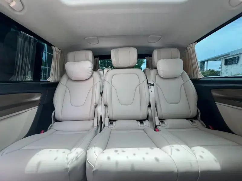 Mercedes-Benz V-Class 2022 V 260 L Long Wheelbase Premium Edition — миниатюра 19