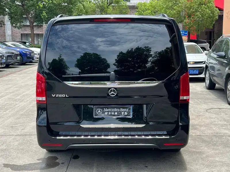 Mercedes-Benz V-Class 2022 V 260 L Long Wheelbase Premium Edition — миниатюра 5