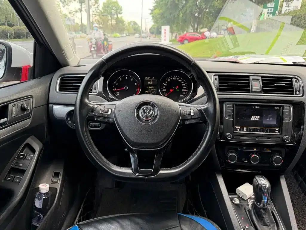 2018 Volkswagen Sagitar 1.6L Automatic Comfort Model — миниатюра 14