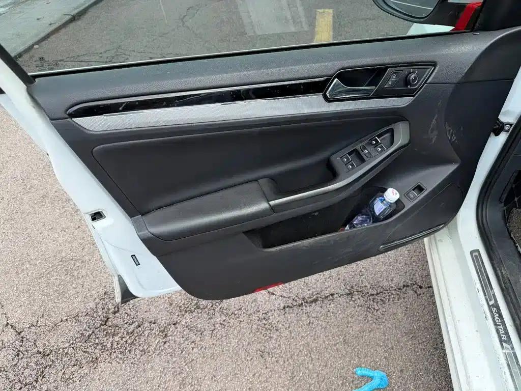 2018 Volkswagen Sagitar 1.6L Automatic Comfort Model — миниатюра 6