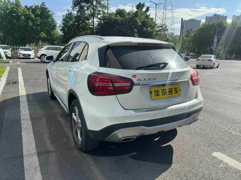 2018 Mercedes-Benz GLA 200 Dynamic — миниатюра 4