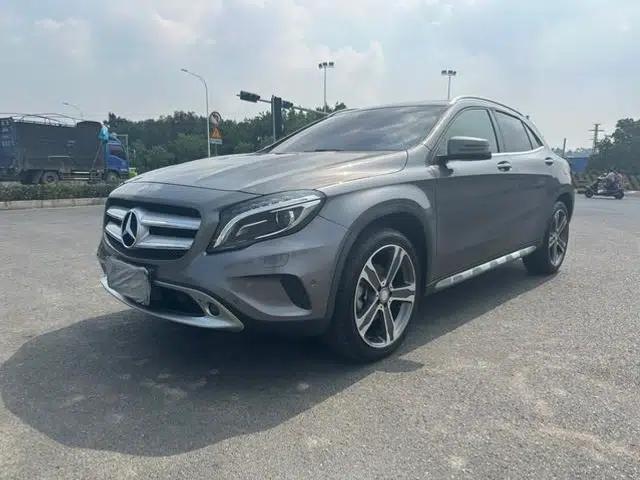 2015 Mercedes-Benz GLA 220 4MATIC Luxury
