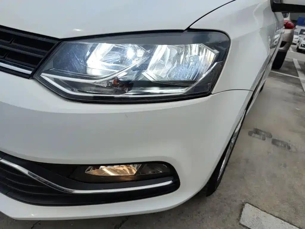 2014 Polo 1.6L Automatic Comfort Edition — миниатюра 24
