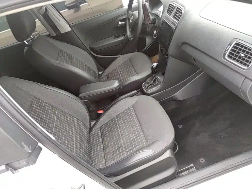 2014 Polo 1.6L Automatic Comfort Edition — миниатюра 25