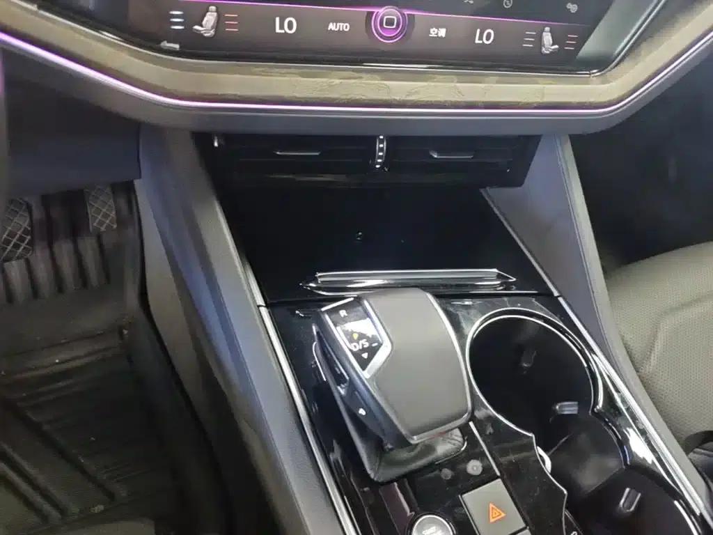 Touareg 2020 2.0TSI R-Line Edition (China VI Emission Standard) — миниатюра 14