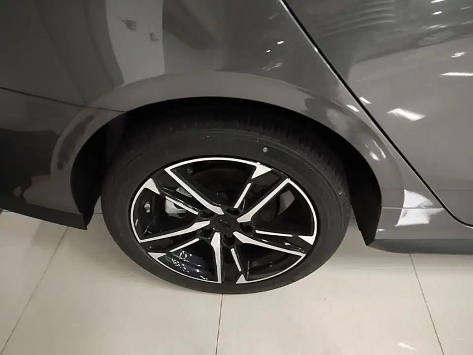 Geely Auto Binray 2024 Binrui COOL 1.5T DCT Longteng Edition — миниатюра 16