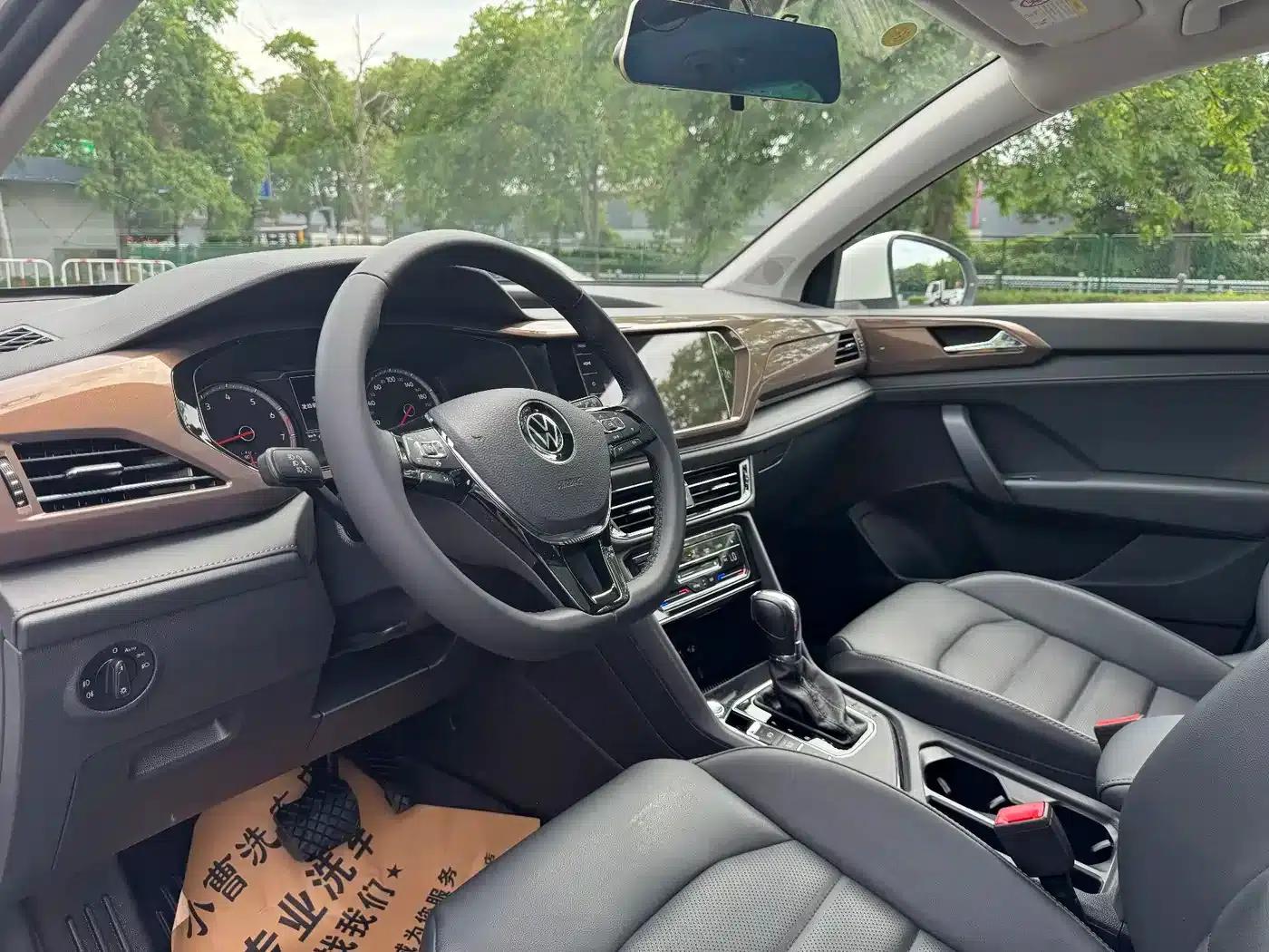 Tharu 2021 280TSI 2WD Luxury Edition PLUS — миниатюра 5