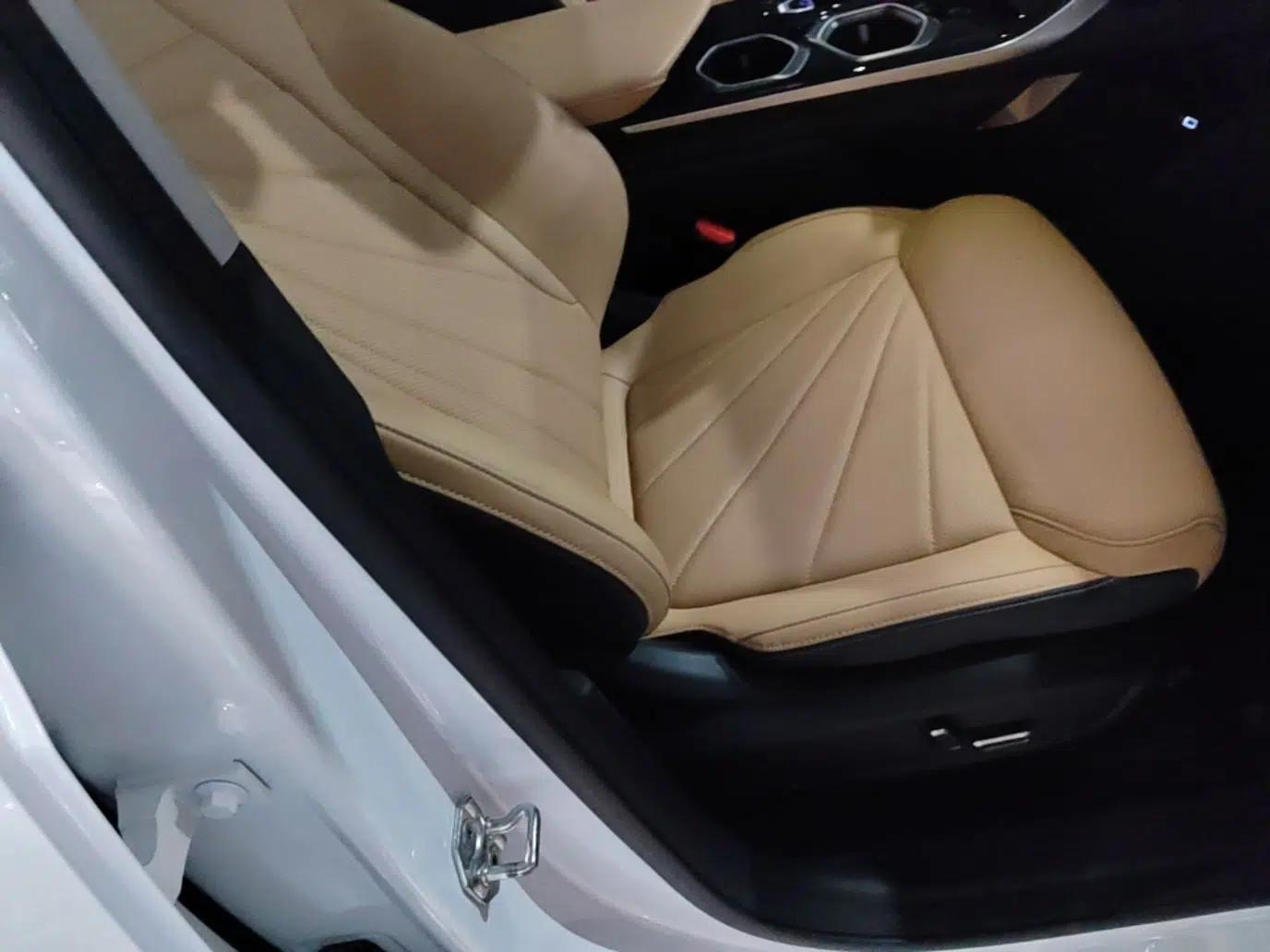 Geely Auto FX11 2023 1.5TD DCT Prestige Edition — миниатюра 19