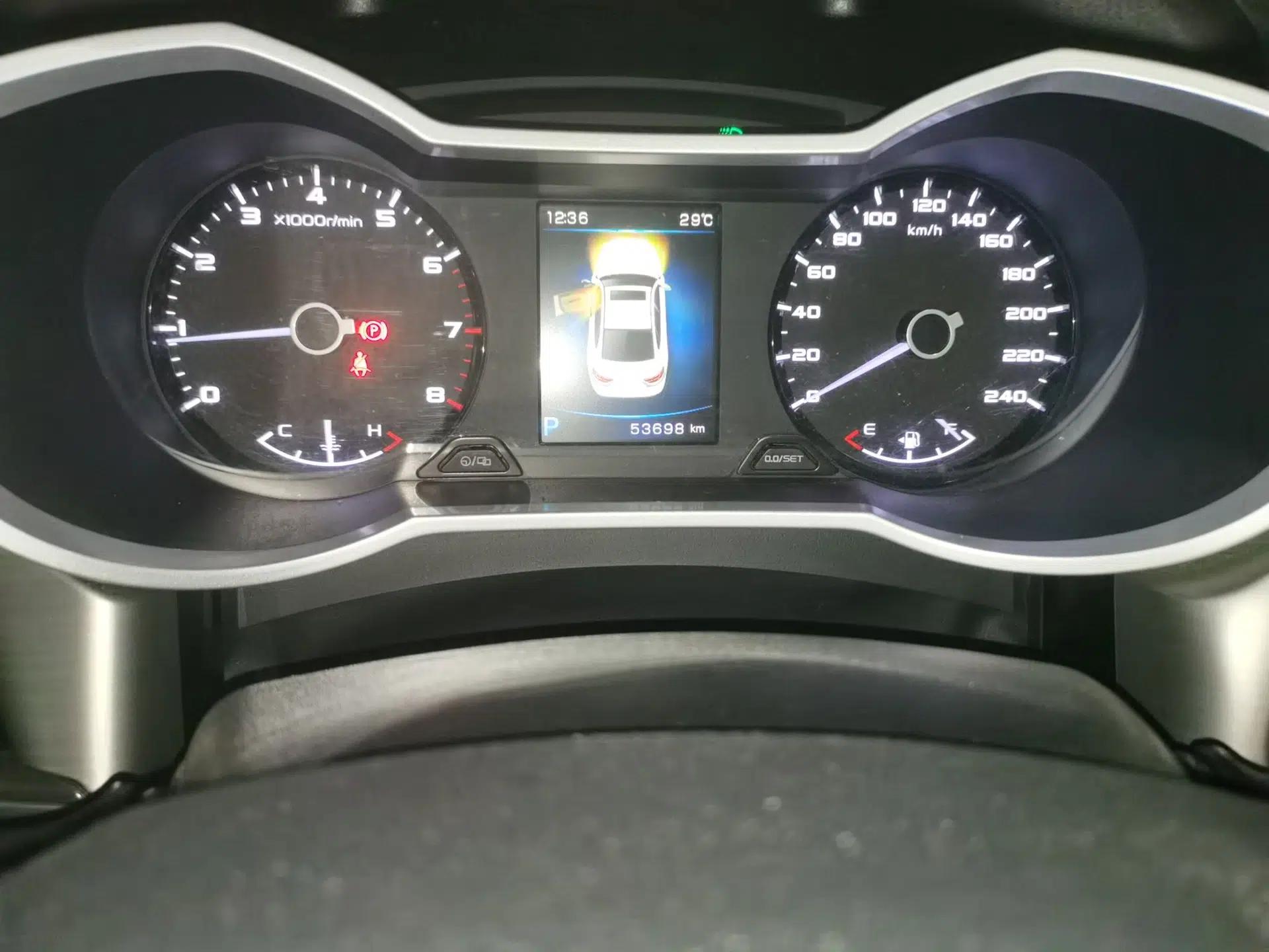 Geely Auto Emgrand GL 2017 1.3T DCT Luxury Model — миниатюра 12