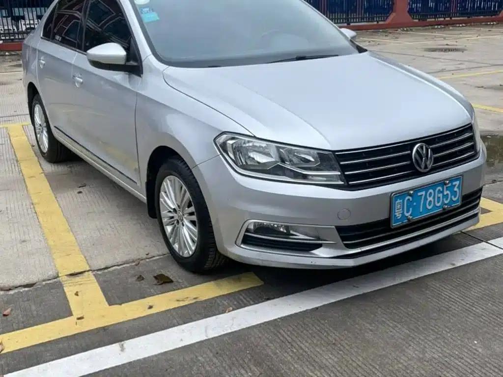 Santana 2016 1.6L Automatic Deluxe Edition — миниатюра 3