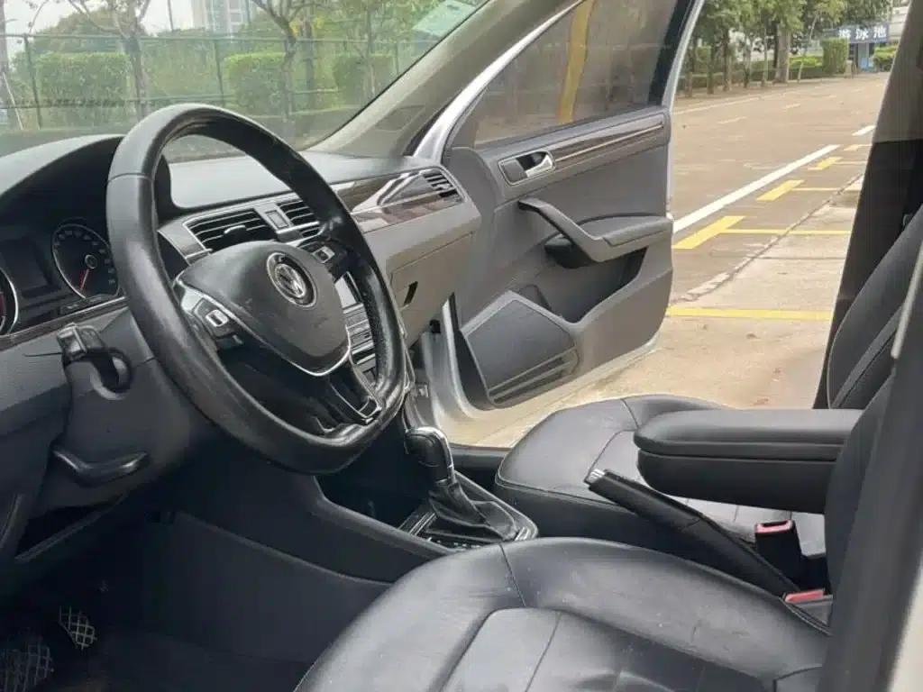 Santana 2016 1.6L Automatic Deluxe Edition — миниатюра 8