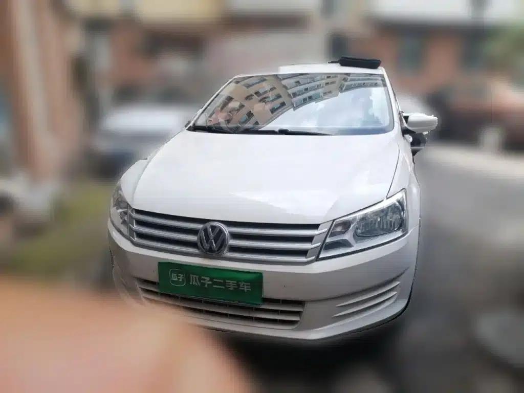 Santana 2015 1.4L Manual Fashion Edition — миниатюра 1