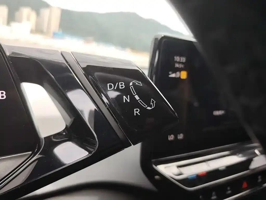Volkswagen ID.3 2023 Upgraded Pure Smart Edition — миниатюра 14