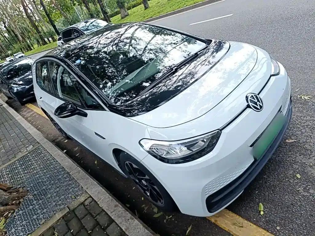 Volkswagen ID.3 2023 Upgraded Pure Smart Edition — миниатюра 4