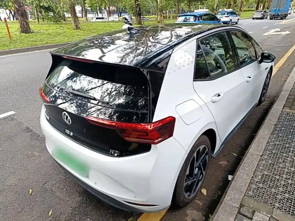 Volkswagen ID.3 2023 Upgraded Pure Smart Edition — миниатюра 7