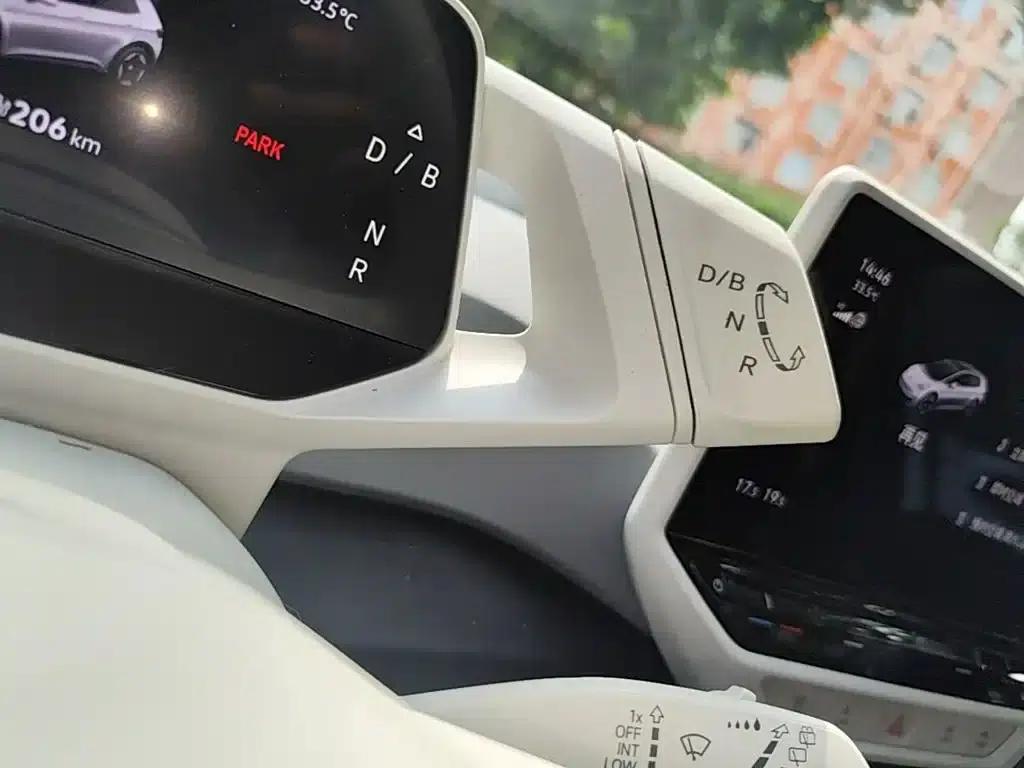 Volkswagen ID.3 2023 Pure Smart Edition — миниатюра 14