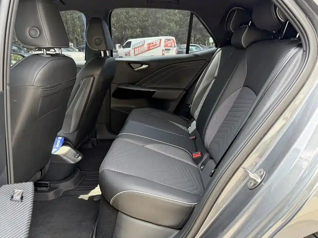 Volkswagen ID.3 2023 Upgraded Pure Smart Edition — миниатюра 14