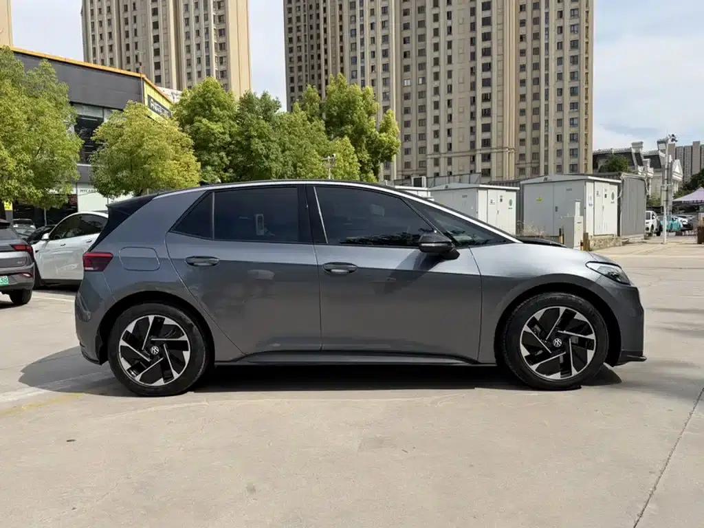 Volkswagen ID.3 2023 Upgraded Pure Smart Edition — миниатюра 25