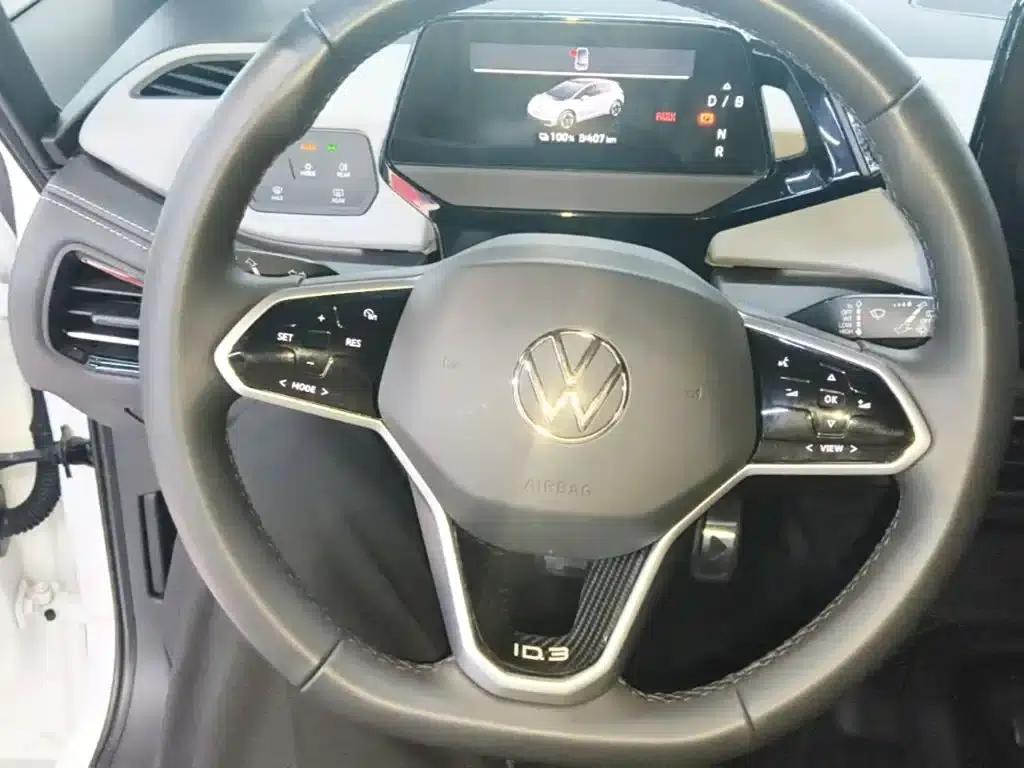 Volkswagen ID.3 2024 Outstanding Edition — миниатюра 11