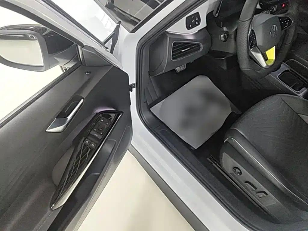 Volkswagen ID.3 2023 Pure Smart Edition — миниатюра 16