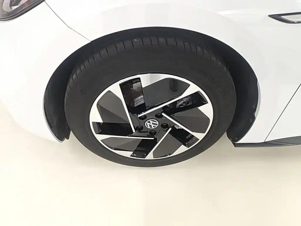 Volkswagen ID.3 2023 Pure Smart Edition — миниатюра 23