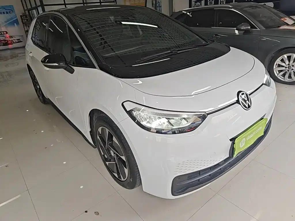 Volkswagen ID.3 2024 Outstanding Edition — миниатюра 4