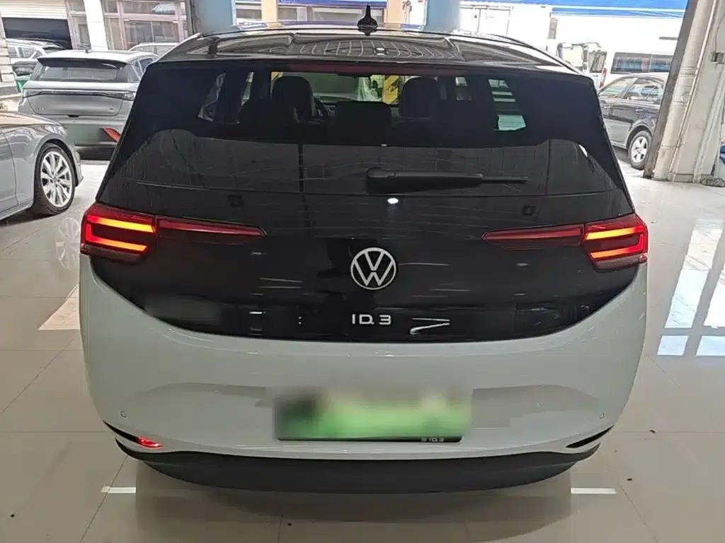 Volkswagen ID.3 2024 Outstanding Edition — миниатюра 6