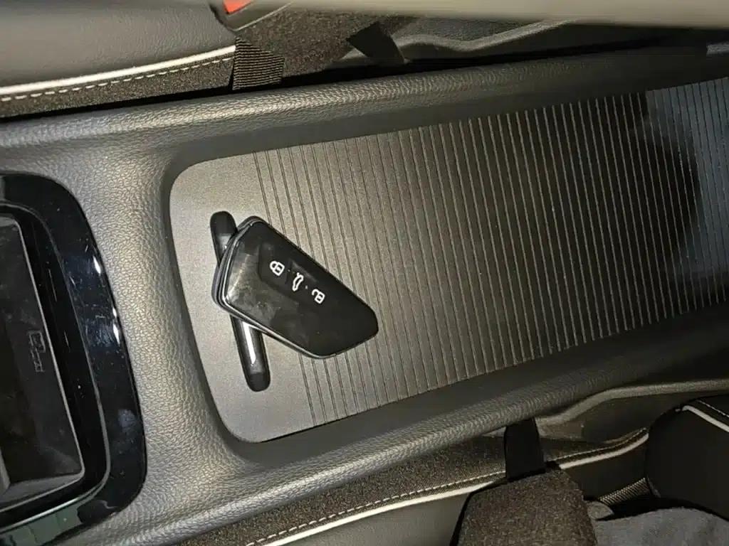 Volkswagen ID.3 2024 Outstanding Edition — миниатюра 9