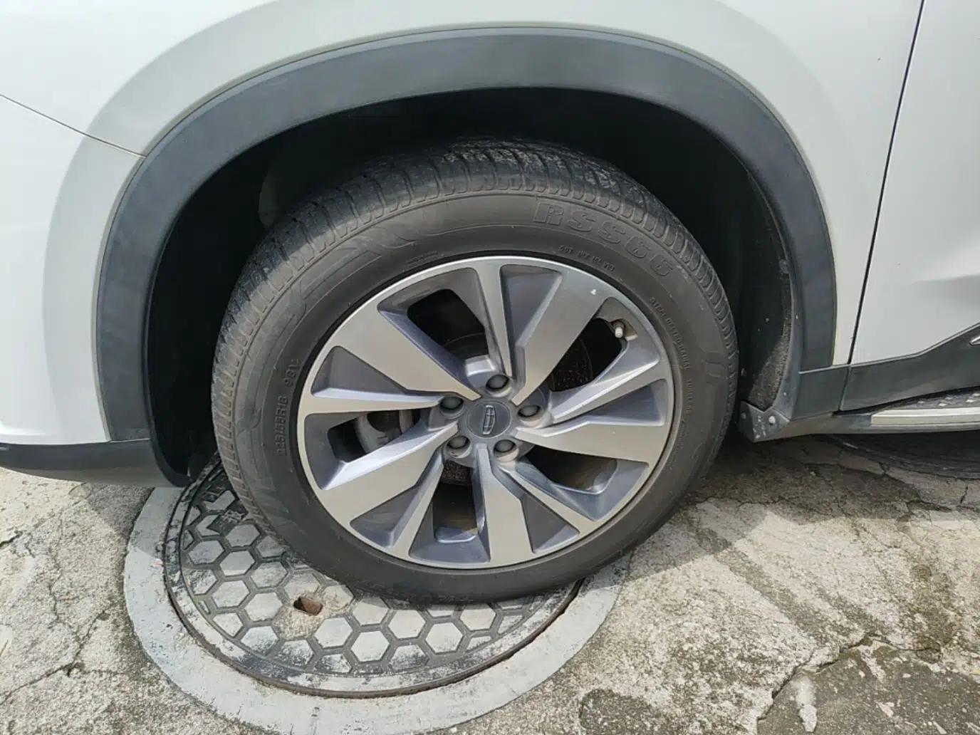 Geely Auto Haoyue 2022 1.8TD Automatic Comfort Model 7 Seats — миниатюра 10