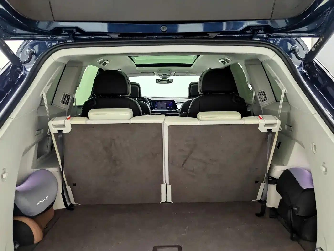 2021 Range Rover 530TSI AWD Flagship Pro — миниатюра 15