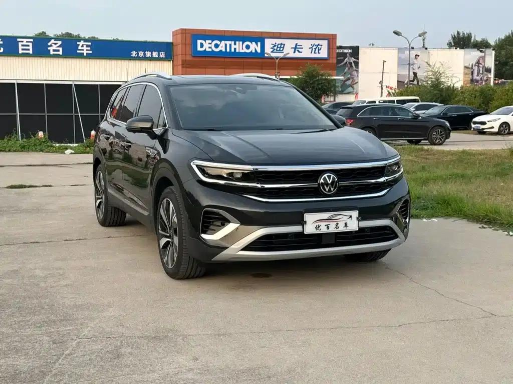 2024 Range Rover 380TSI 4WD Luxury Pro 6-seater — миниатюра 3
