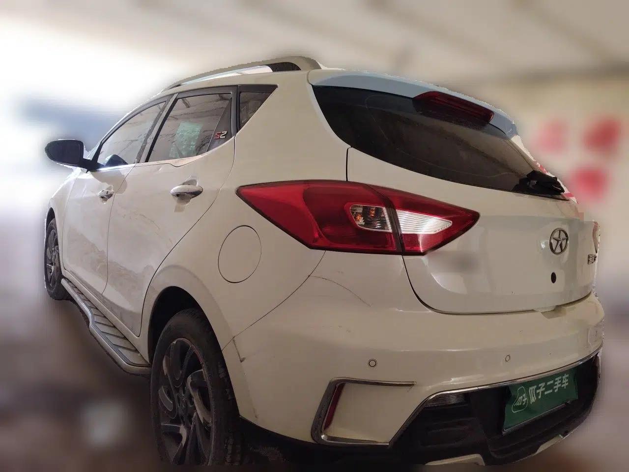 JAC Group Refine S2 2016 1.5L Manual Luxury Smart Version Two-Tone Edition — миниатюра 4