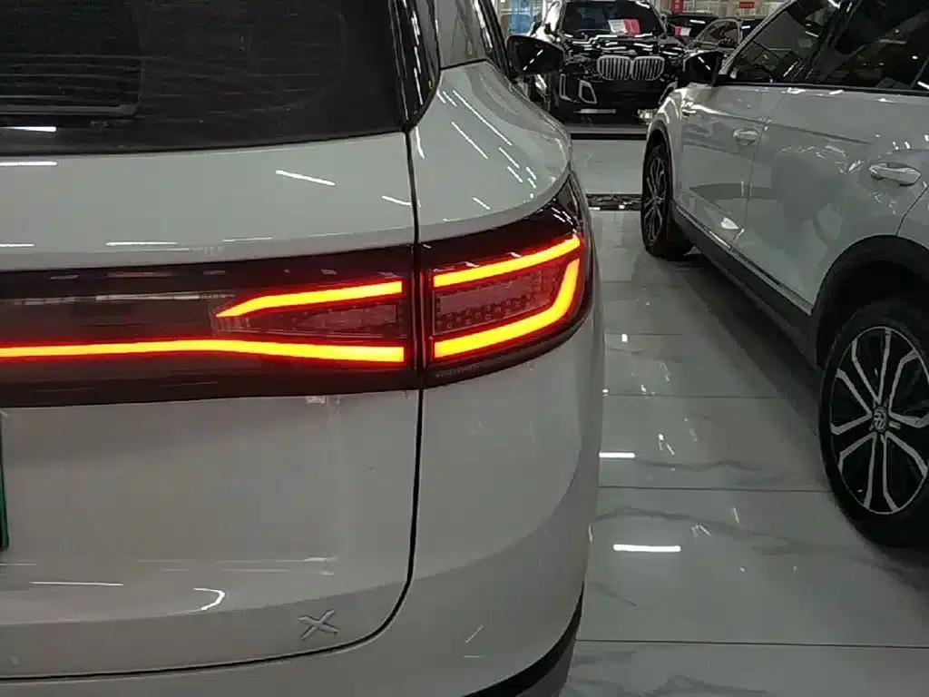 ID.4 X 2024 Pure Smart Edition — миниатюра 8