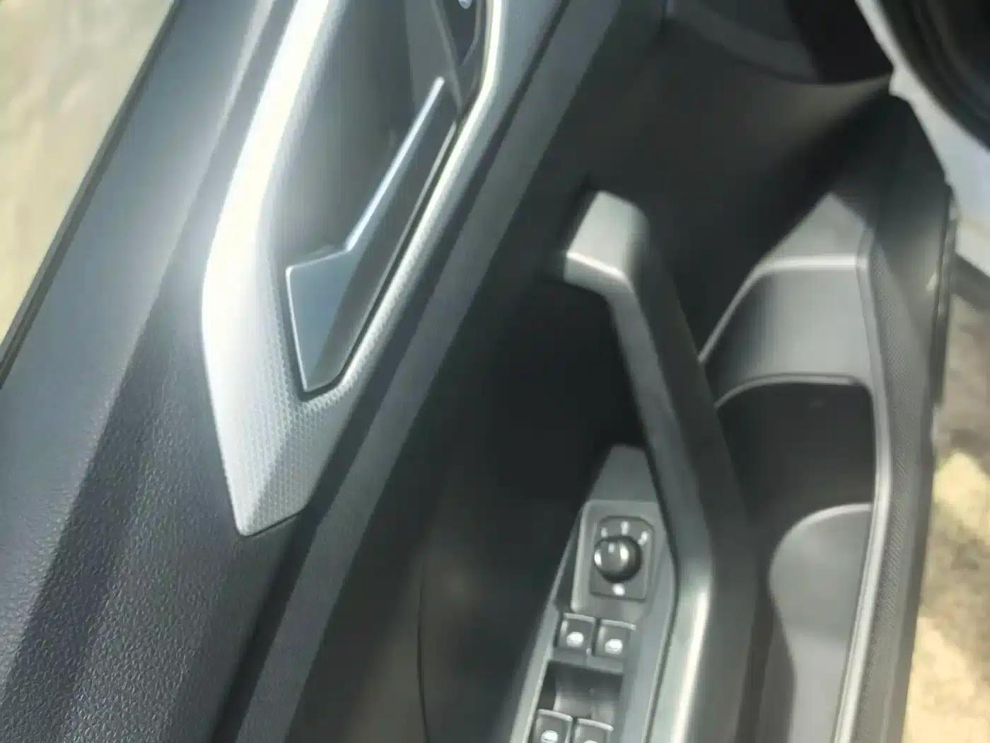 T-Cross 2021 280TSI DSG R-Line Smart Edition — миниатюра 11