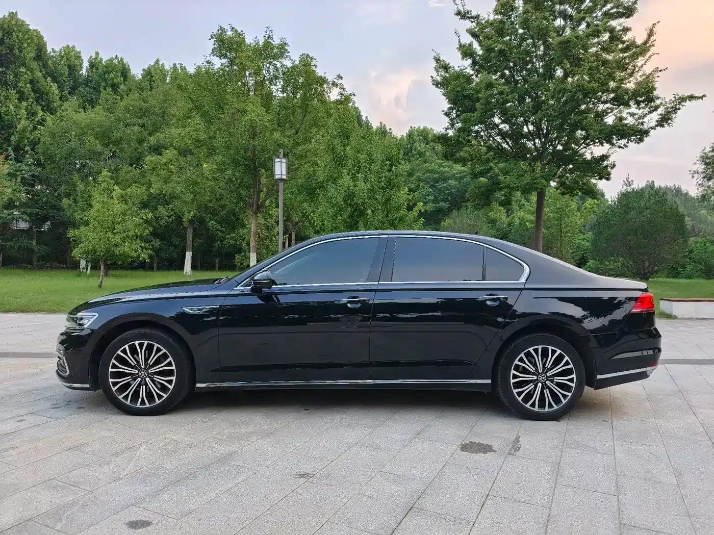 Phideon 2021 380TSI Luxury Edition — миниатюра 3
