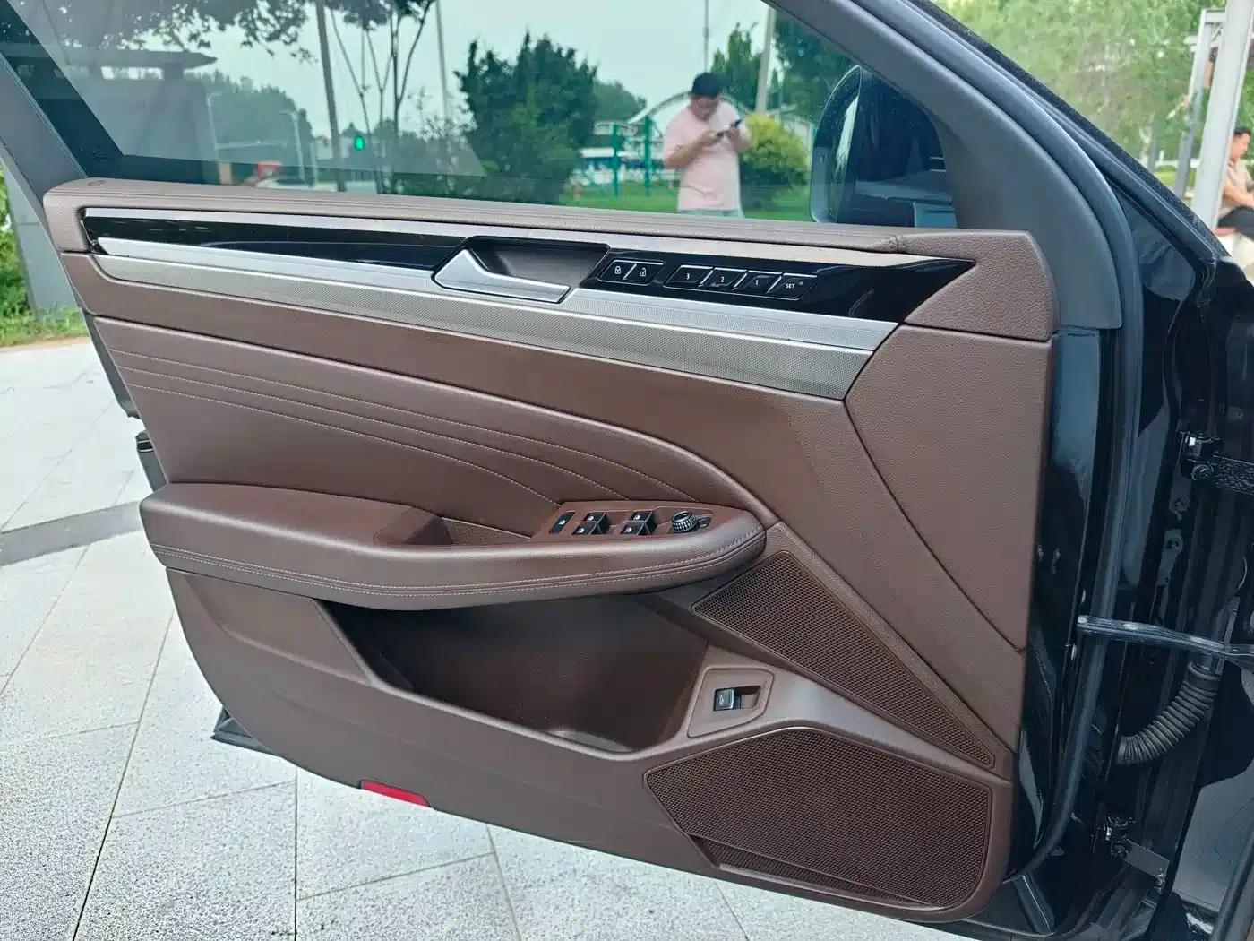 Phideon 2021 380TSI Luxury Edition — миниатюра 25