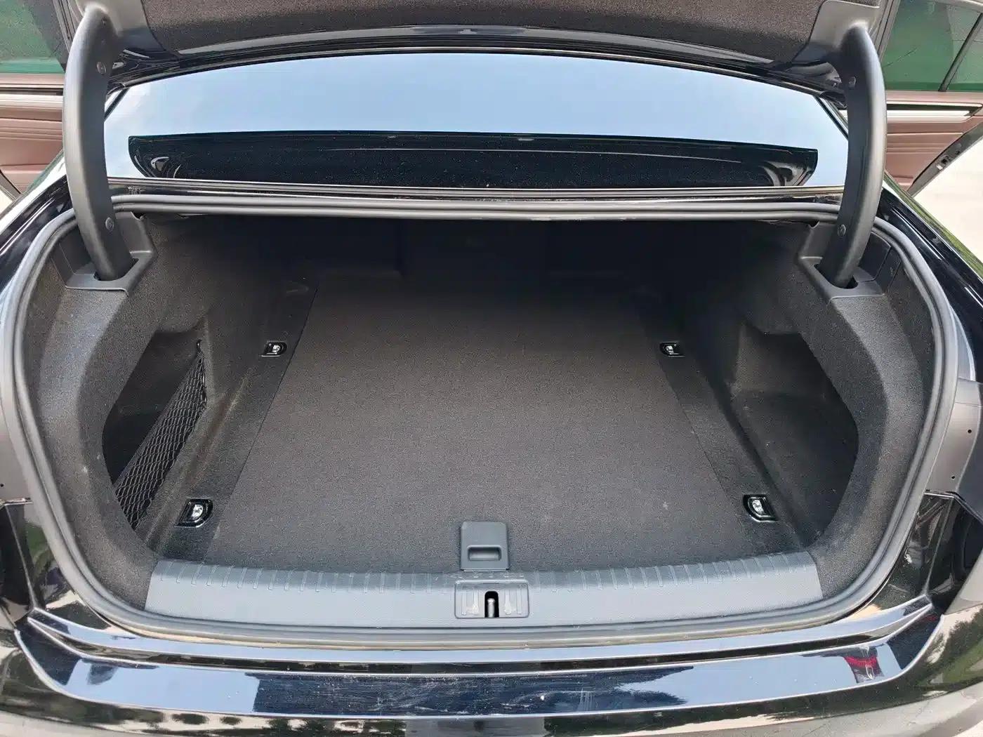 Phideon 2021 380TSI Luxury Edition — миниатюра 28