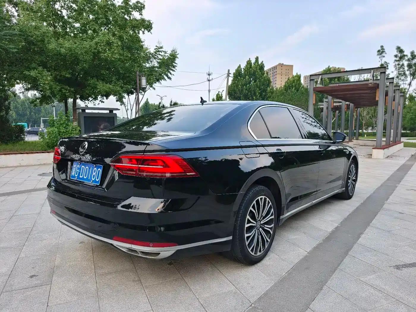 Phideon 2021 380TSI Luxury Edition — миниатюра 6