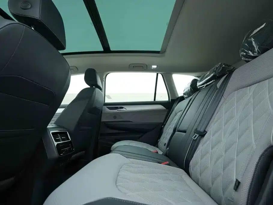 2024 Range Rover 380TSI AWD R-Line Cruiser - Special Edition — миниатюра 21